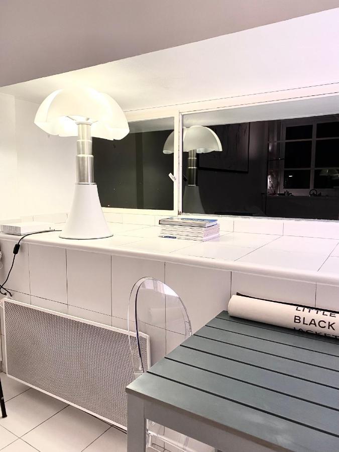 Elegant Studio Et Parking Dans Batiment Historique Saint-Tropez Zewnętrze zdjęcie